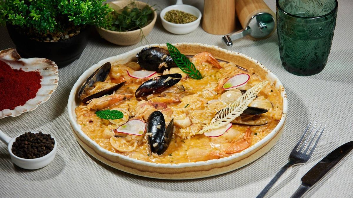 Risotto cu fructe de mare și stock de homar 